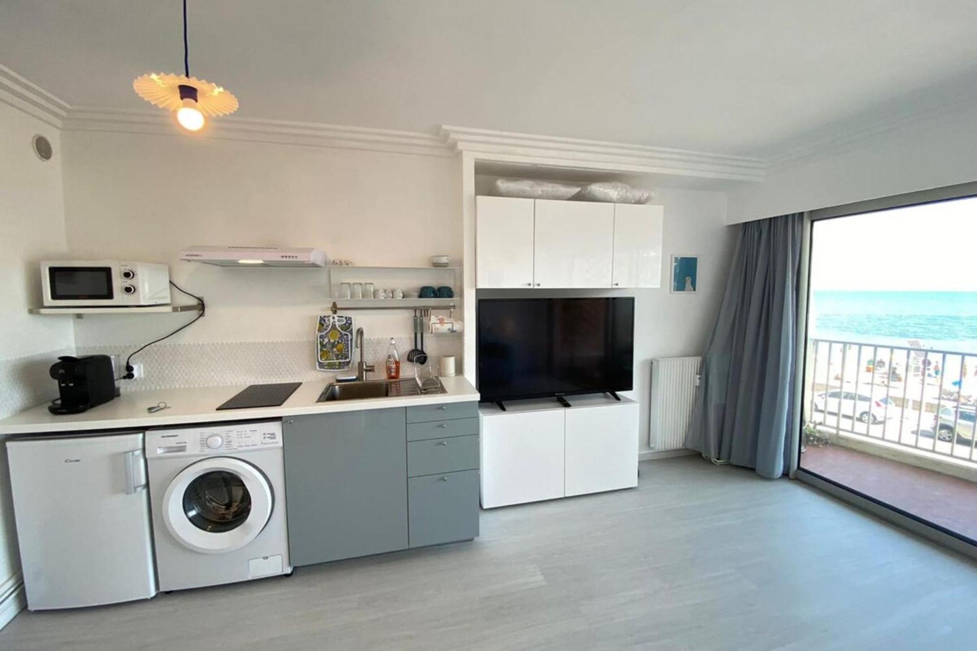 06At1 - Cosy Seaside Studio In An Ideal Location Antibes Exterior photo